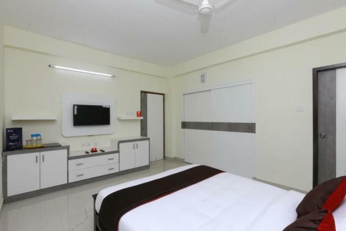 Bed and Breakfast The Posh Residency, Ecr Ченнаї Екстер'єр фото